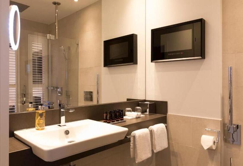 فندق Brunnenhaus Schloss Landau