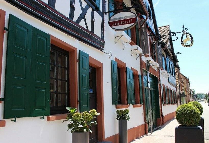 ホテル Zum Rössel