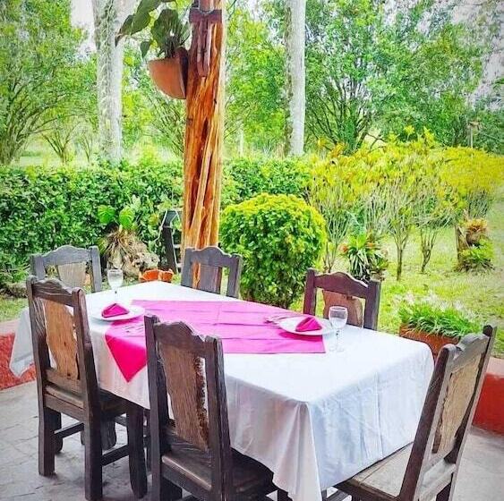 تختخواب و صبحانه Del Campo