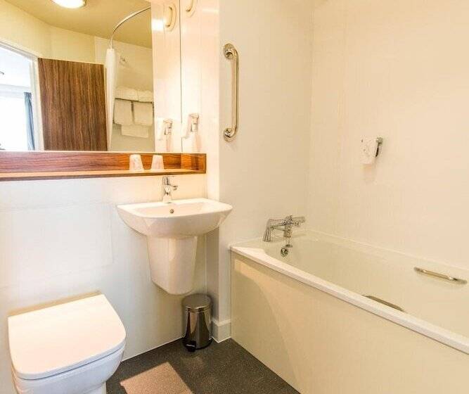 בית מלון כפרי Chain Runner, Livingston By Marston S Inns