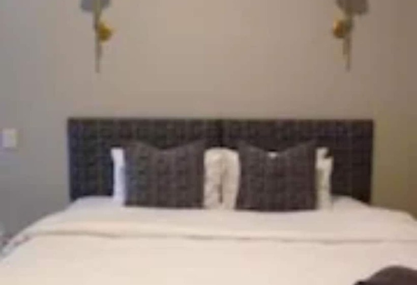 فندق The George