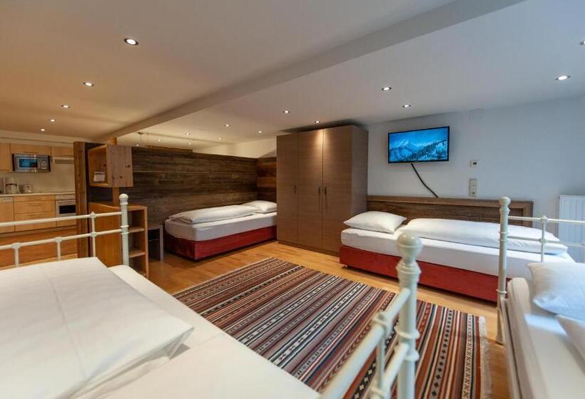 Quality Hosts Arlberg   Hotel Bergheim