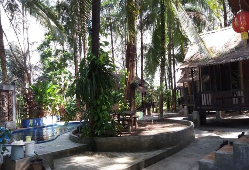 استراحتگاه Cfun Cottages