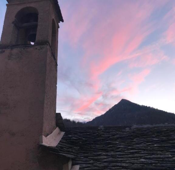 ユースホステル Rifugio Escursionistico La Ruà