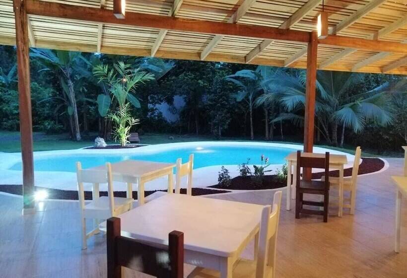 تختخواب و صبحانه Escape Caribeño