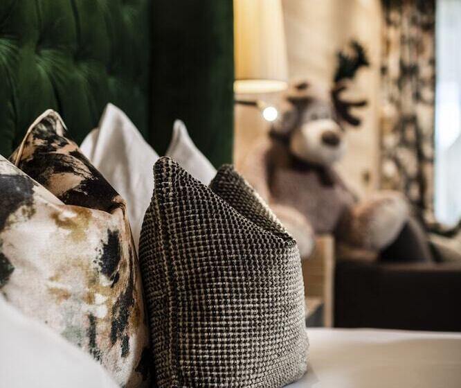 هتل Alpin Boutique Villa Gabriela   Adults Only