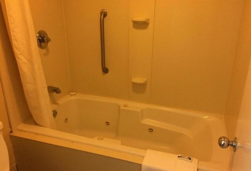 فندق على الطريق Fairbridge Inn Express Natchez