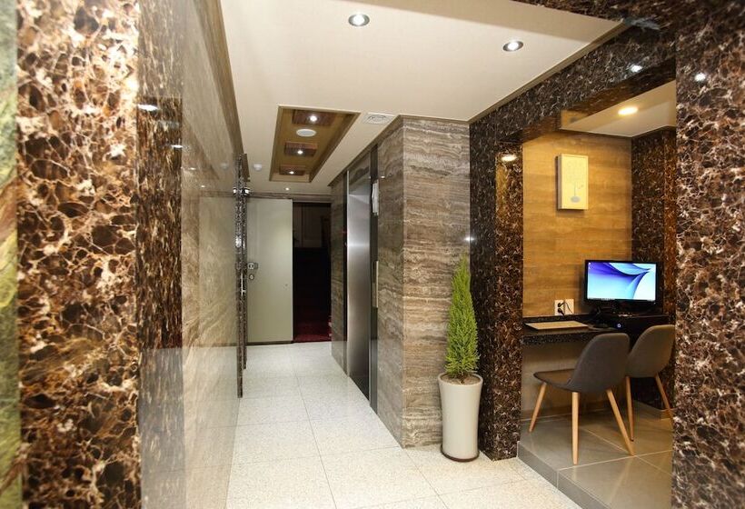 Daeyoung Hotel Myeongdong