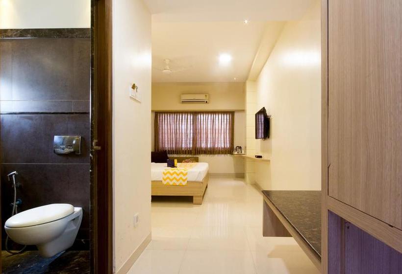 ホテル Thaai Coimbatore   Opposite Railway Station