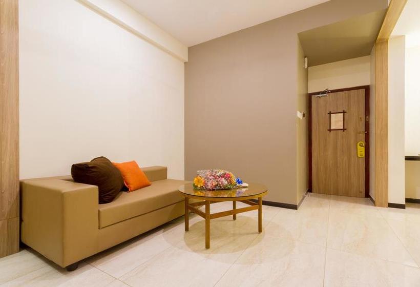 ホテル Thaai Coimbatore   Opposite Railway Station