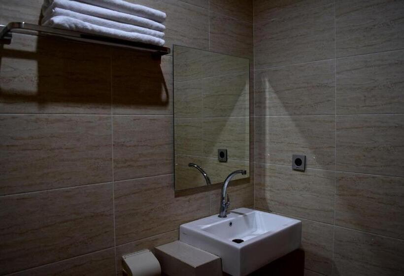 هتل Padadita Beach