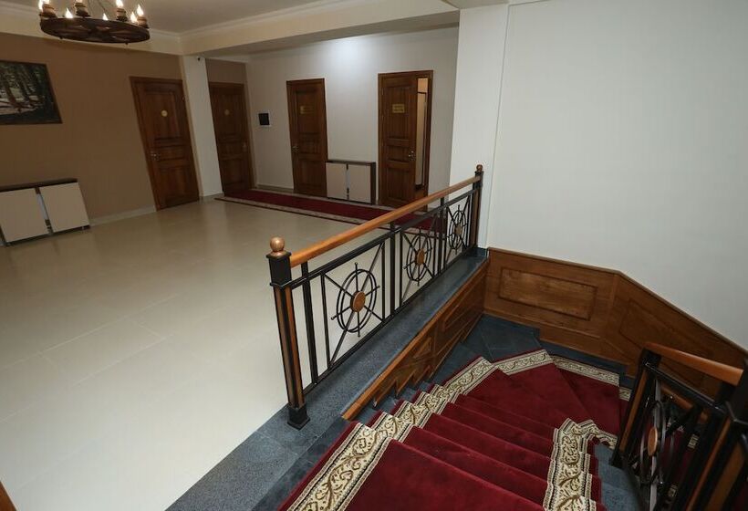 هتل Plaza Viktoria