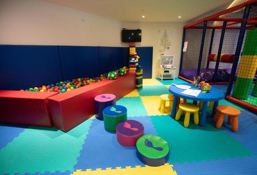 هتل Putnik Kopaonik