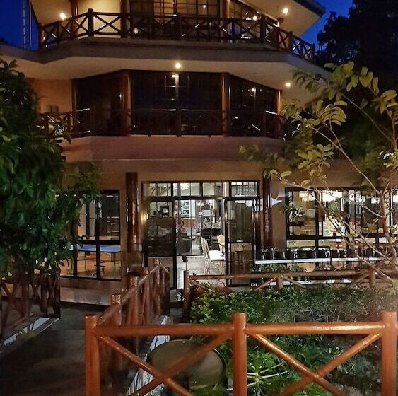 Noni S Resort