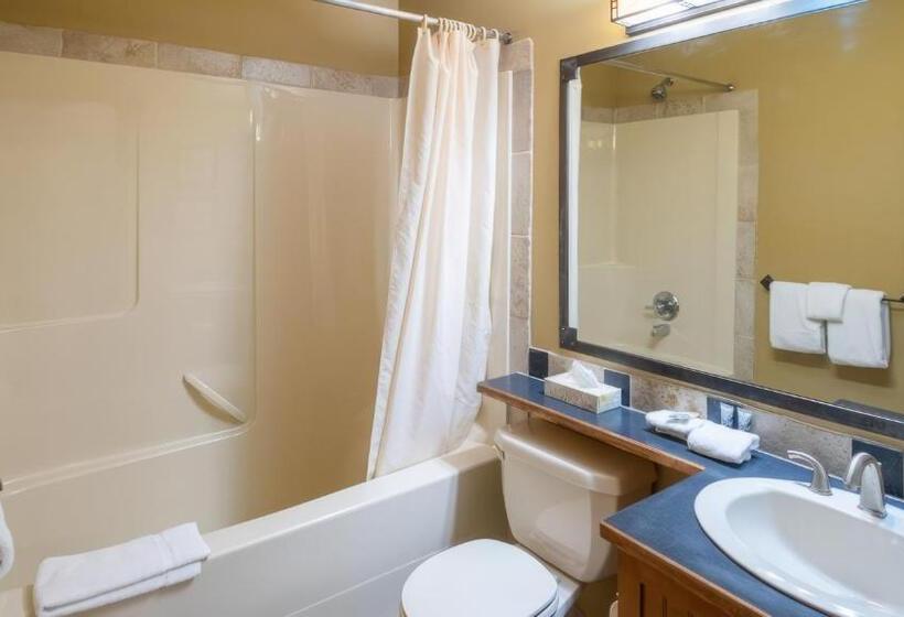 Курорт Timberline Lodges By Fernie Lodging Co