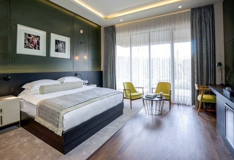 هتل 7 Rooms   Adults Only
