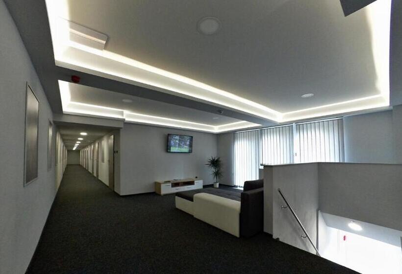 Sporthotel Zimní Stadion Benešov