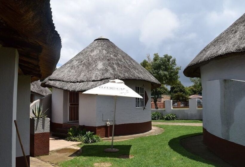 فندق صغير Graskop Family Retreat And Backpackers