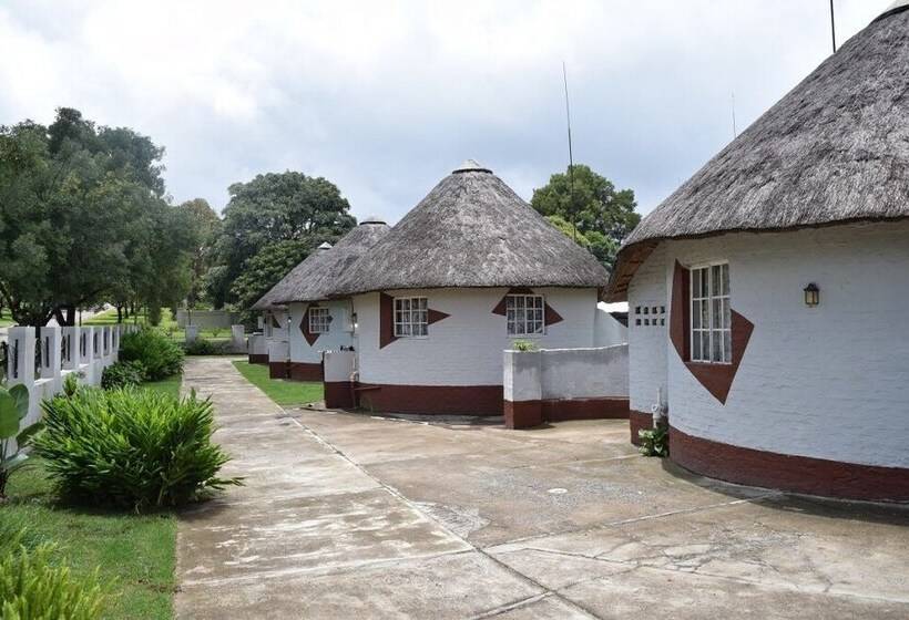 فندق صغير Graskop Family Retreat And Backpackers