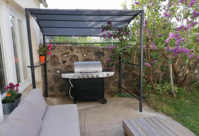 ベッドアンドブレックファースト Maison La Vigne   Gîtes Et Chambres D Hôtes