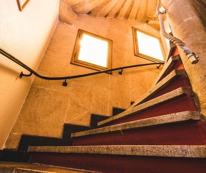 فندق Aux Chambres Du Banneret