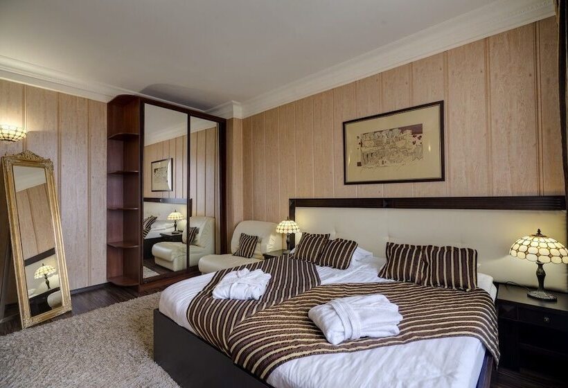 فندق Baden Baden