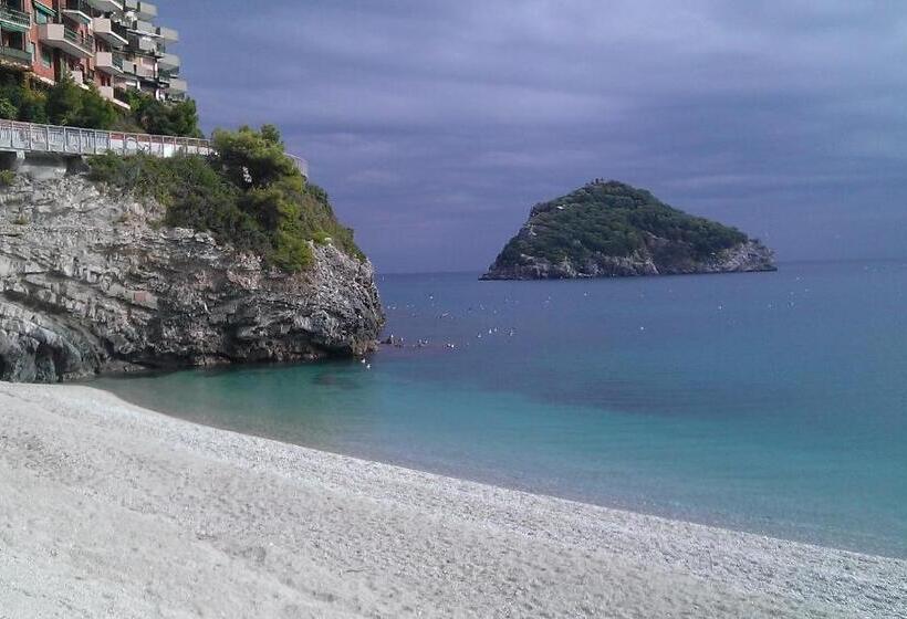فندق Oroverde