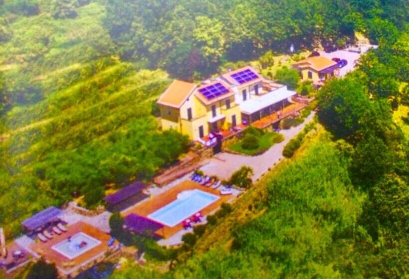 فندق Oroverde