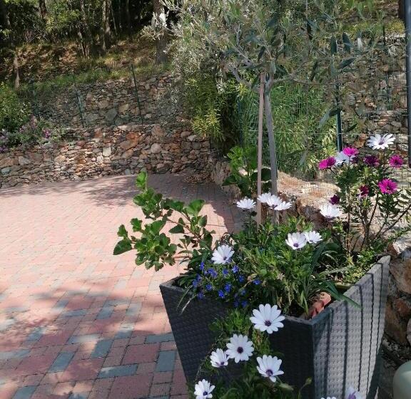 فندق Oroverde