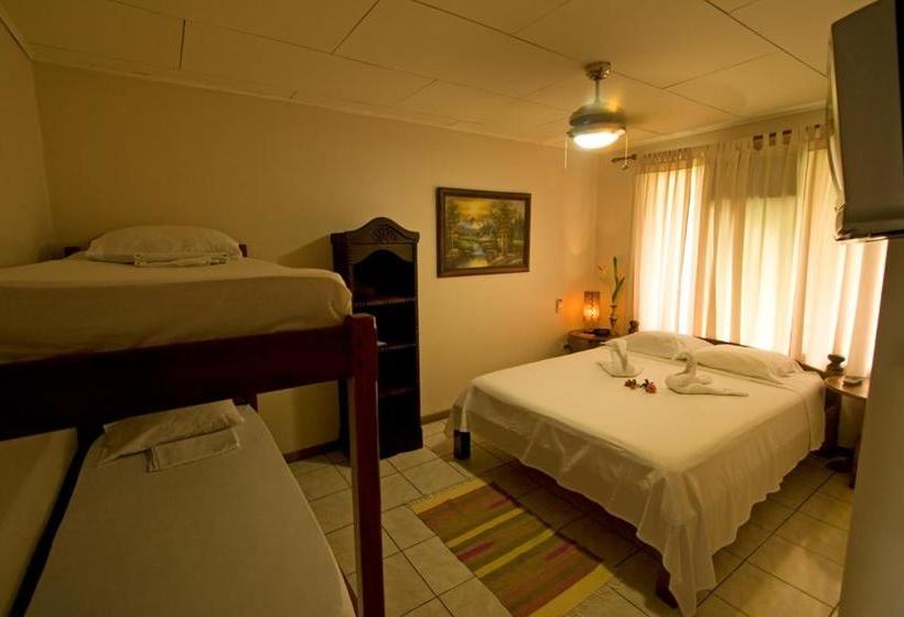 تختخواب و صبحانه Laura S House