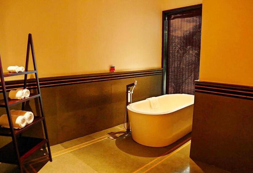 リゾートホテル Niraamaya Wellness Retreats Backwaters And Beyond Kumarakom