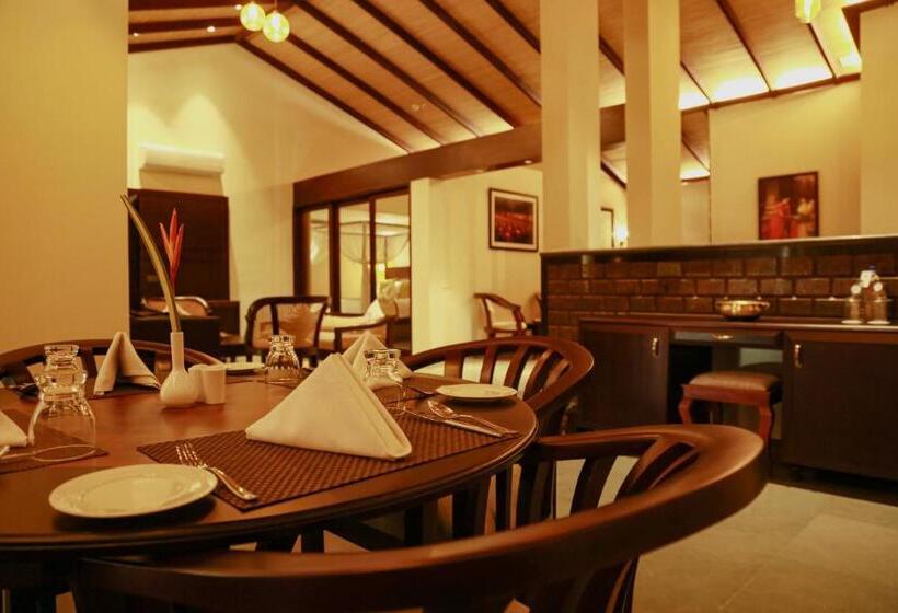 リゾートホテル Niraamaya Wellness Retreats Backwaters And Beyond Kumarakom