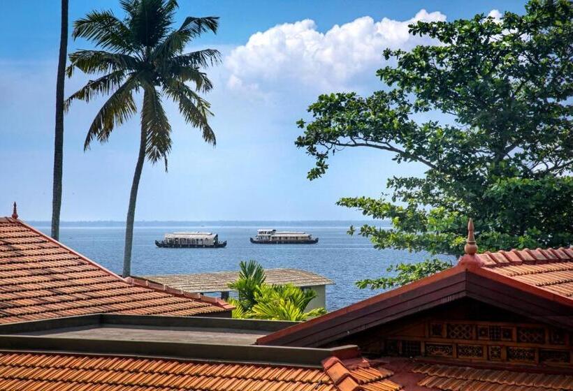 リゾートホテル Niraamaya Wellness Retreats Backwaters And Beyond Kumarakom