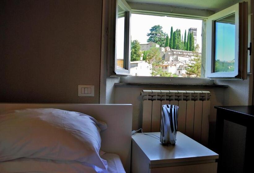 Villa Gherardi   B&b E Hostel