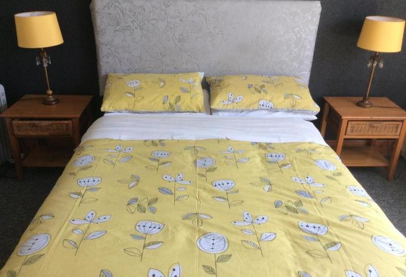 ベッドアンドブレックファースト Coach House Suites