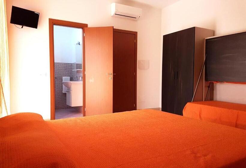 تختخواب و صبحانه L Isola Del Sale