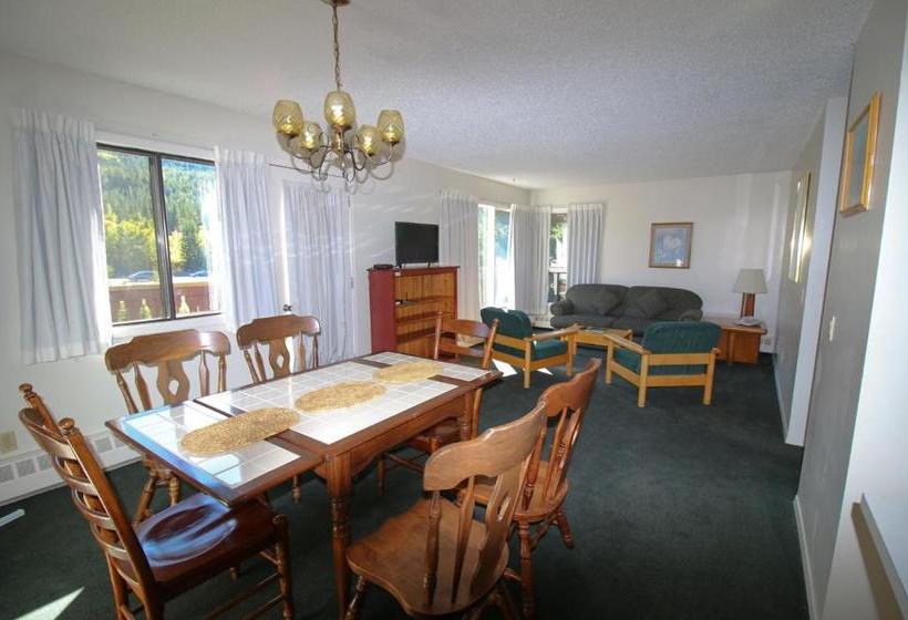 فندق على الطريق Bighorn Inn & Suites