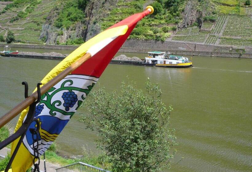 ホテル Mosel Landhaus B&b