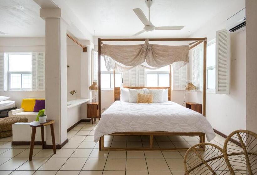 هتل Selina Manuel Antonio   Hostel