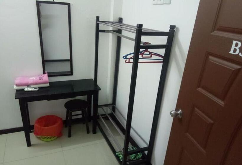 فندق Uncle Guesthouse Kuala Terengganu