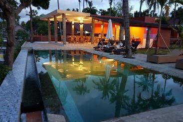 Pebble & Fins Bali Dive Resort