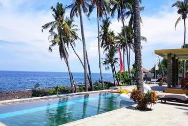 Pebble & Fins Bali Dive Resort