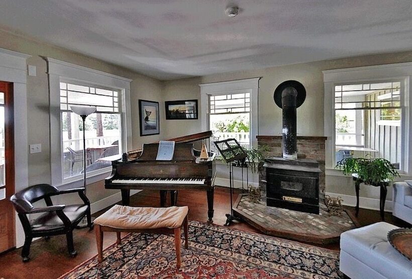 مبيت وإفطار Friday Harbor Grand