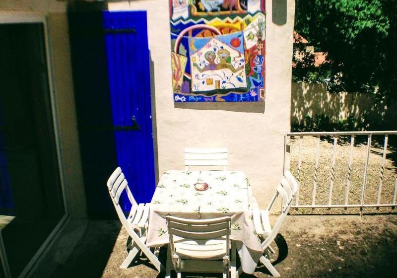 住宿加早餐  Les Maquinols Estate