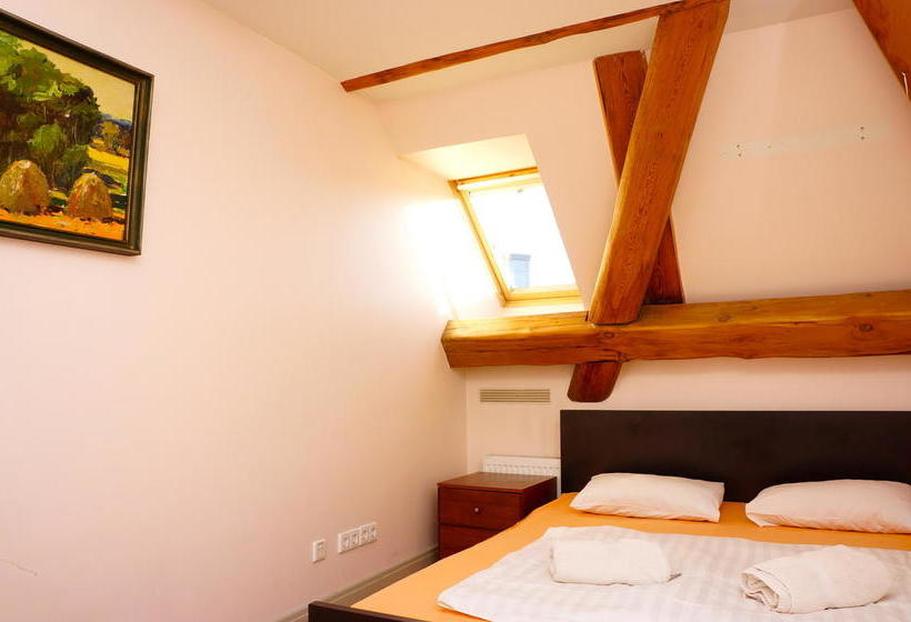 Doma Hostel