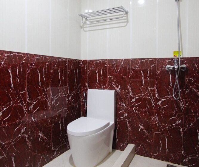בית מלון כפרי 99 Monumento Caloocan