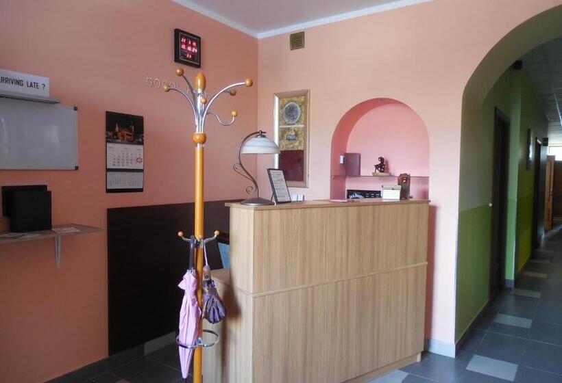 هتل Gogol Park Rooms