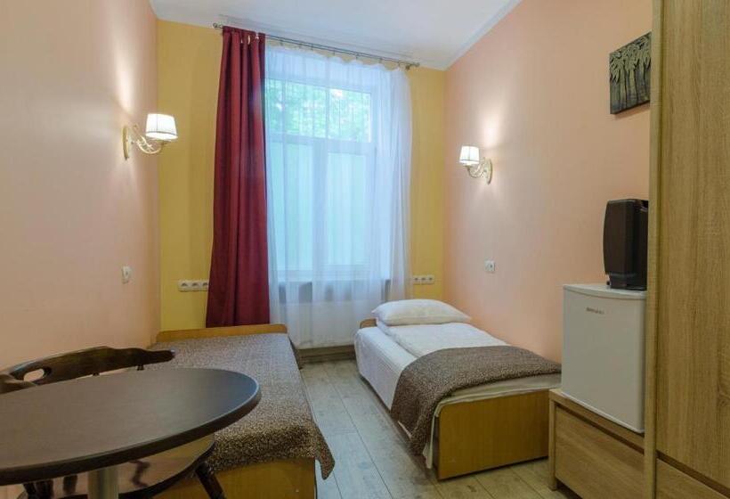 هتل Gogol Park Rooms