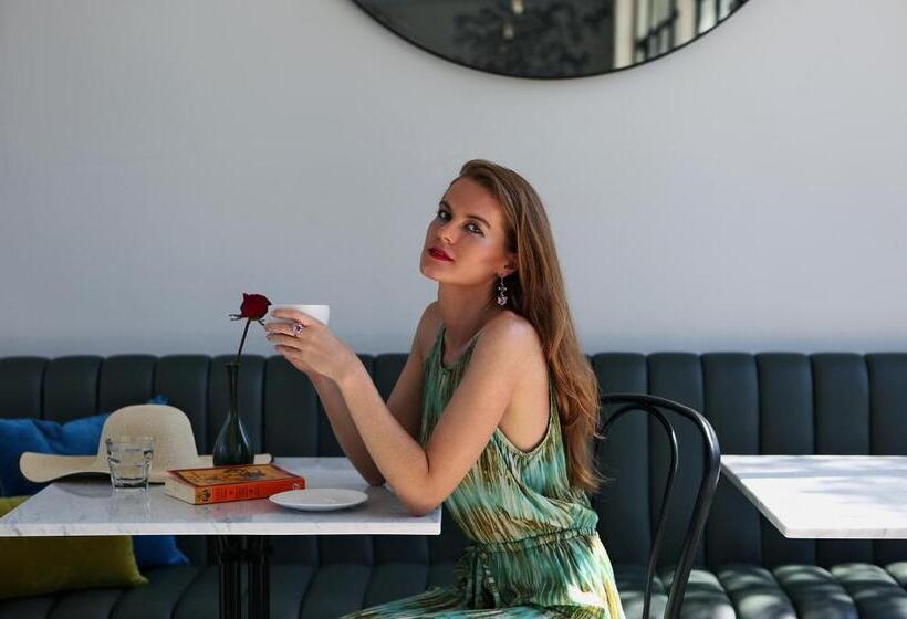 Отель Lovinalife Room & Cafe