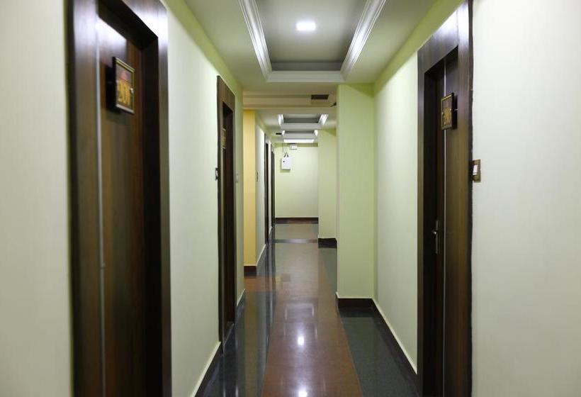هتل Fabexpress Neighbour Inn - Nandambakkam